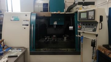 LOTTO CV0002 - CENTRO DI LAVORO KENT mod. KMV 10 EL